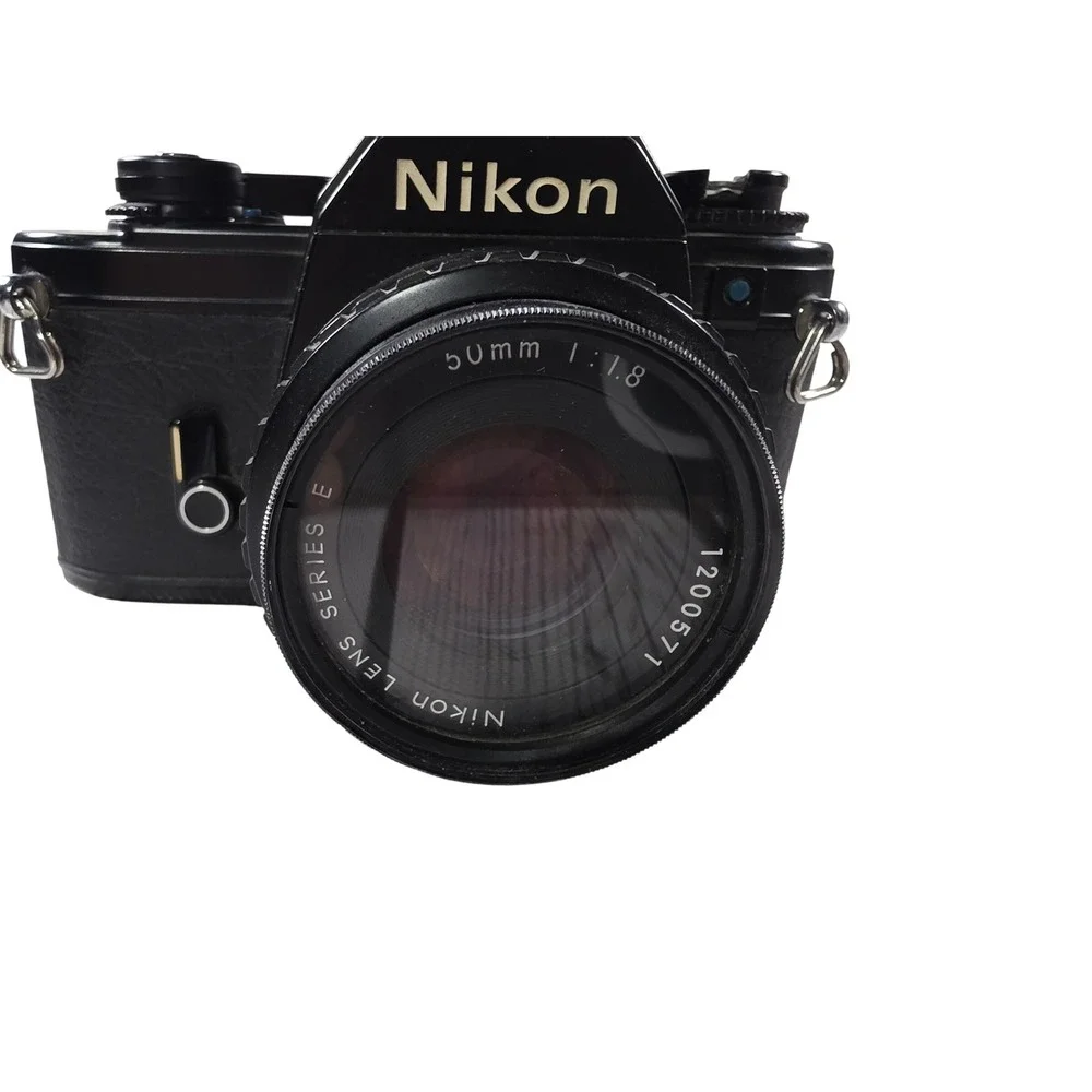 Nikon EM 35mm SLR‎ Film Camera with 50mm f1.8 Lens SB-E Flash and Bag Bundle